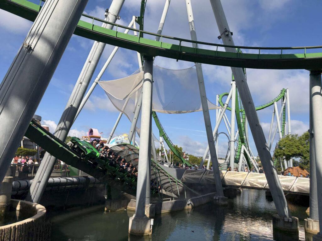 Incredible Hulk Coaster (in Marvel Superhero island)